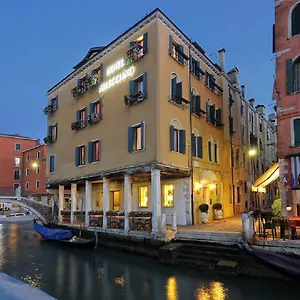 Arlecchino 3* Venice